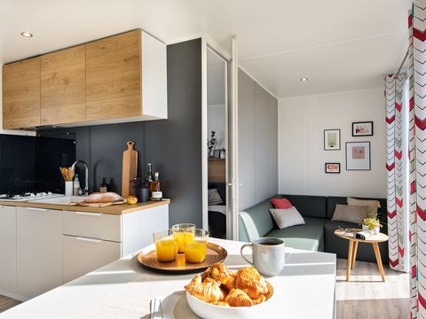 MOBILHOME 6 personnes - Premium 32m² 3 chambres + Terrasse + TV + lave vaisselle