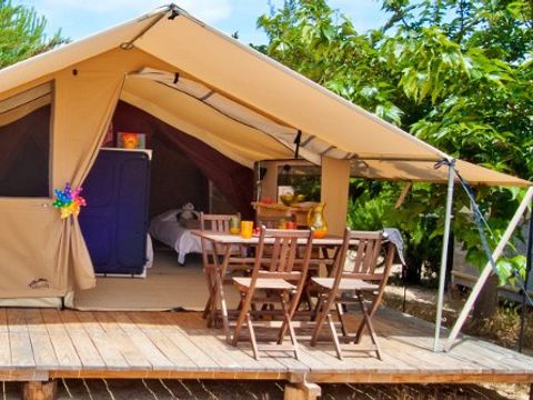 TENTE TOILE ET BOIS 4 personnes - TRAPPEUR 2 chambres, sans sanitaires