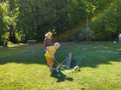 Camping Le Petit Trianon  - Camping Vienne - Image N°10