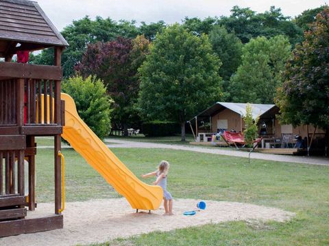Camping Le Petit Trianon  - Camping Vienne - Image N°108