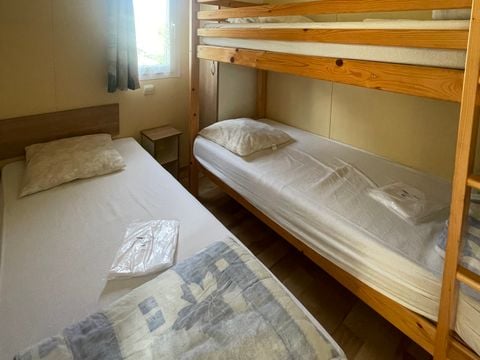 MOBILHOME 5 personnes - Convivial - 31m² - 2 chambres (pour 4 adultes et 1 enfant -12 ans)