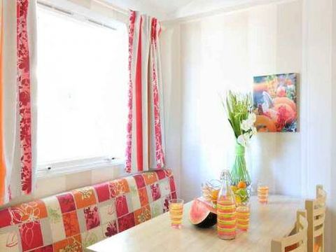 Mobilhome 4 personnes - Classic | 2 Ch. | 4 Pers. | Terrasse surélevée | Clim.