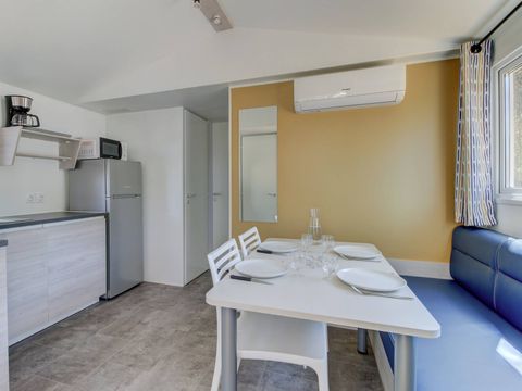 Mobilhome 4 personnes - Mobil-home | Comfort | 2 Ch. | 4 Pers. | Terrasse surélevée | 1 SDB | Clim.