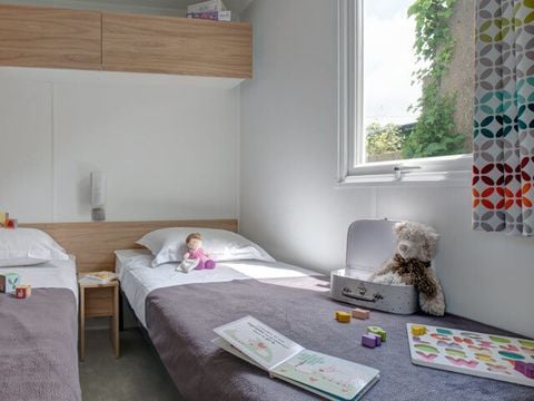 MOBILHOME 5 personnes - Mobil-home Caraïbes TV - 2 chambres - 4/5 personnes