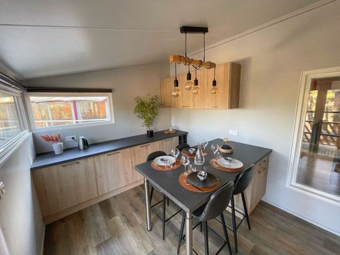 MOBILHOME 6 personnes - Mobil-Home Romarin 4/6 pers. 2 ch.