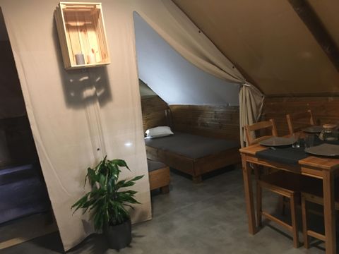Tente en toile et en bois 4 personnes - Lodge Amazone (sans sanitaire)