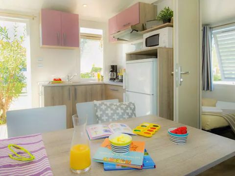 Mobilhome 4 personnes - Mobil-home | Classic | 2 Ch. | 4 Pers. | Terrasse surélevée | Clim. | TV