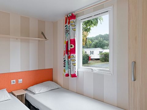 Mobilhome 4 personnes - Classic | 2 Ch. | 4 Pers. | Terrasse surélevée | Clim. | TV