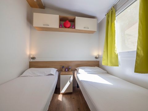 Mobilhome 6 personnes - Mobil-home | Comfort XL | 3 Ch. | 6 Pers. | Terrasse surélevée | Clim. | TV