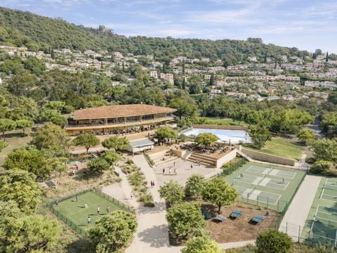 Camping Le Parc des Chênes - Camping Var - Image N°0