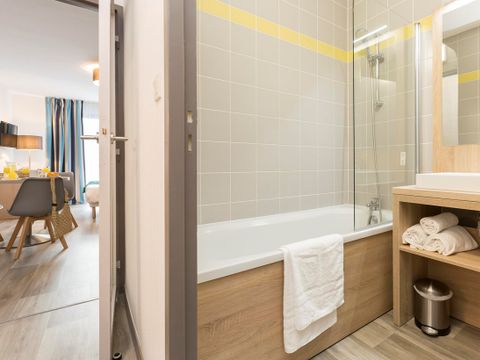 APPARTEMENT 6 personnes - 2 pièces coin nuit 6 personnes (env. 47 m²)