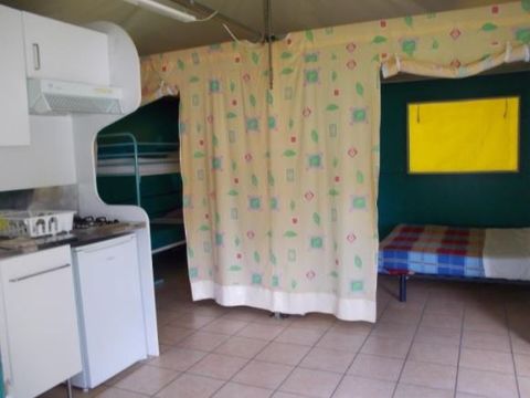 Bungalow toilé 5 personnes - PAGAN