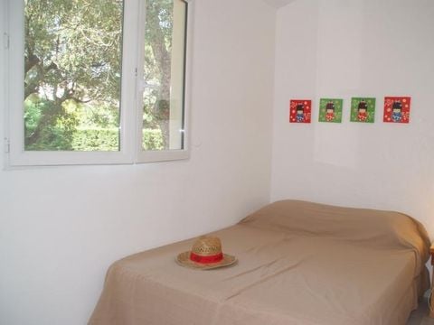 GÎTE 6 personnes - CANOUBIERS