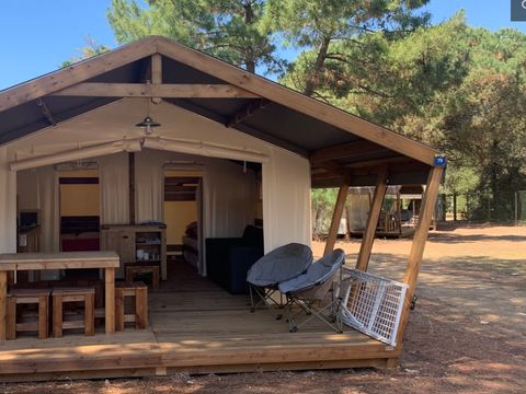 BUNGALOW TOILÉ 5 personnes - Freeflower Standard 37m² - 2 chambres - sans sanitaires - terrasse couverte de 8m² 5 pers