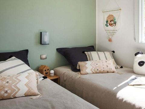 MOBILHOME 4 personnes - Rhodos Grand Confort - 2 chambres + terrasse semi-couverte