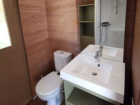 TENTE TOILE ET BOIS 4 personnes - Tente Lodge - 2 chambres + terrasse - avec sanitaires
