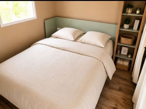 TENTE TOILE ET BOIS 4 personnes - Tente Lodge - 2 chambres + terrasse - avec sanitaires