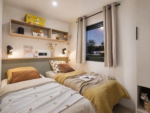 MOBILHOME 6 personnes - New Valley - 3 chambres + terrasse + TV + SPA