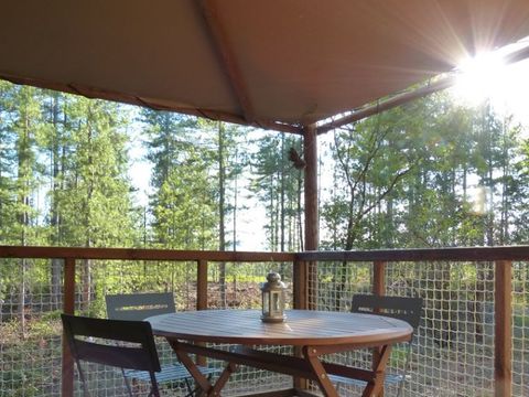 CHALET 4 personnes - Cabane de l'Ecureuil 4p 2Ch 1Sdb