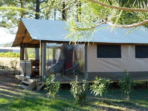 TENTE TOILE ET BOIS 5 personnes - Nature Lodges 4/5P 1Ch