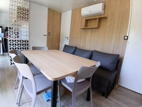 MOBILHOME 4 personnes - 3 Pièces 4 Personnes Climatisé + TV