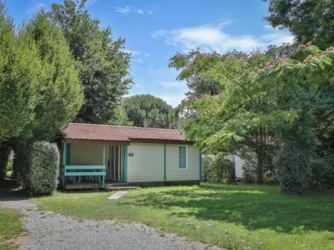 CHALET 7 personnes - Chalet bois Confort 31m² - 2 chambres dont terrasse couverte + TV 5/7 pers