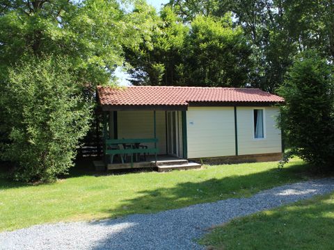 CHALET 7 personnes - Chalet bois Confort 31m² - 2 chambres dont terrasse couverte + TV 5/7 pers