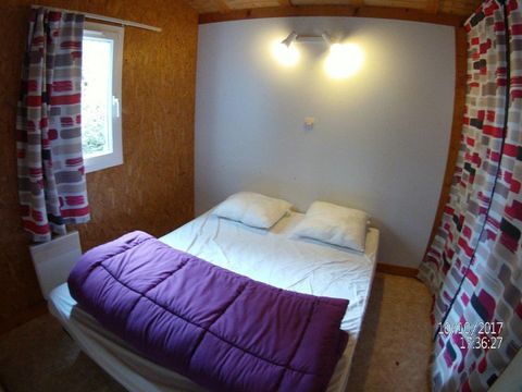 CHALET 7 personnes - Chalet bois Confort 31m² - 2 chambres dont terrasse couverte + TV 5/7 pers