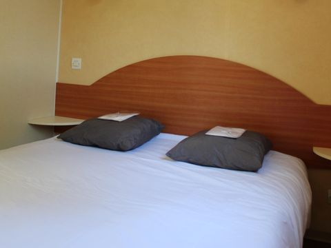 MOBILHOME 6 personnes - Mobil home Standard 34m² - 3 chambres + Terrasse semi-couverte 6 pers