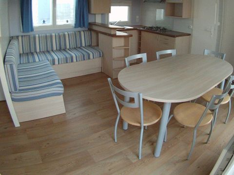MOBILHOME 6 personnes - Mobil home Standard 34m² - 3 chambres + Terrasse semi-couverte 6 pers