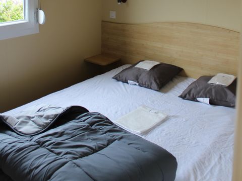 MOBILHOME 4 personnes - Mobil-home Confort 23m² - 2 chambres + Terrasse semi-couverte 9m² 4 pers