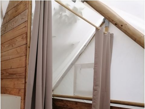 TENTE TOILE ET BOIS 4 personnes - Bungalow Toilé et Bois Standard 28m² - 2 chambres (sans sanitaires) 4 pers