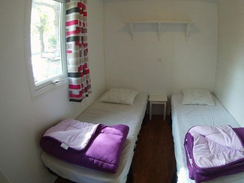 MOBILHOME 6 personnes - Mobil-home Standard 24m² - 2 chambres (4/6 personnes) + terrasse semi-couverte 4/6 pers