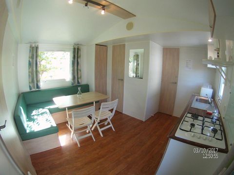 MOBILHOME 6 personnes - Mobil-home Standard 24m² - 2 chambres (4/6 personnes) + terrasse semi-couverte 4/6 pers
