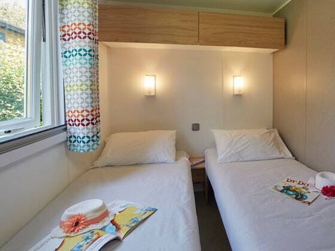 Mobilhome 6 personnes - Premium | 3 Ch. | 6 Pers. | Terrasse surélevée | 1 SDB | Clim.