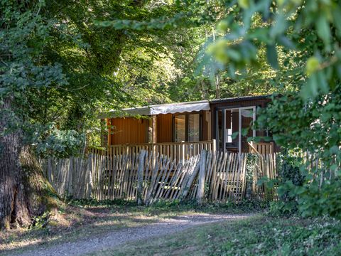 Flower Camping et Base de Loisirs de Rouffiac Flower Camping et Base de Loisirs de Rouffiac - Camping Dordogne - Image N°2