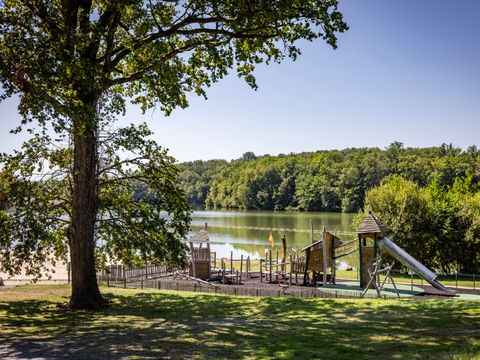 Flower Camping et Base de Loisirs de Rouffiac - Camping Dordogne