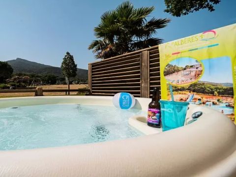 MOBILHOME 6 personnes - Trio Premium 4 Pièces 6 Personnes Jacuzzi + Climatisé + TV