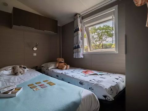 MOBILHOME 6 personnes - Trio Premium 4 Pièces 6 Personnes Jacuzzi + Climatisé + TV