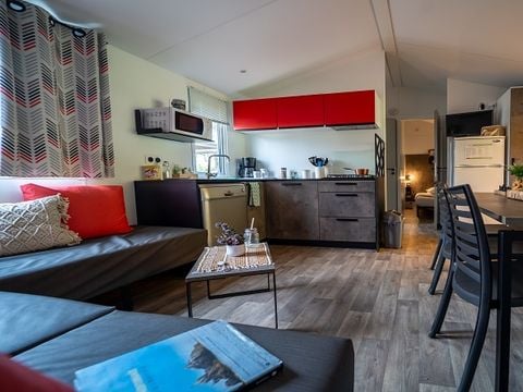 MOBILHOME 8 personnes - Gamme Quattro Premium avec Jacuzzi