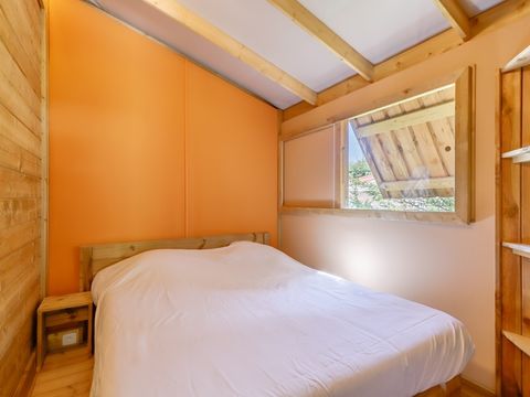 LODGE 6 personnes - Cabane Lodge Cosy Flower CONFORT 2 chambres 27m² - Terrasse Couverte 4/6 pers
