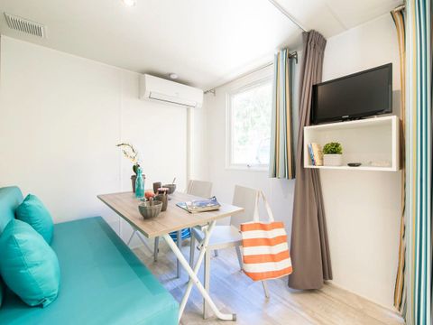 MOBILHOME 3 personnes - Mobil-home | Comfort | 1 Ch. | 2/3 Pers. | Terrasse surélevée | Clim. | TV