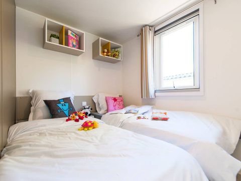 MOBILHOME 6 personnes - Comfort | 2 Ch. | 4/6 Pers. | Terrasse surélevée | Clim. | TV