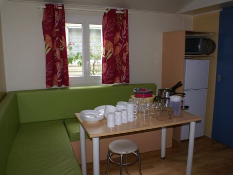 MOBILHOME 5 personnes - Mobil home "SUNSHINE 5"-2 chambres- 5 personnes max (bébé compris) 5 pers