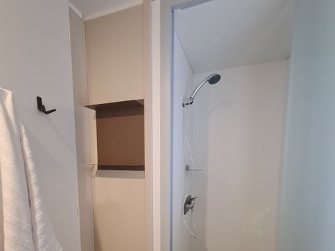 MOBILHOME 6 personnes - Mobil-home PREMIUM "OPPIDUM" Climatisation/TV- 3 Chambres- 6 personnes Max (bébé compris) 6 pers