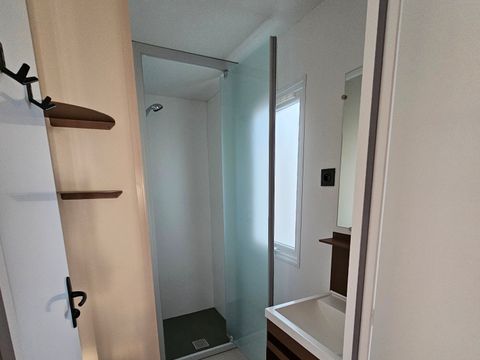 MOBILHOME 11 personnes - Mobil home PREMIUM "TRIBU" -Climatisé/TV -5 Chambres max 11 personnes (bébé compris) 1/11 pers