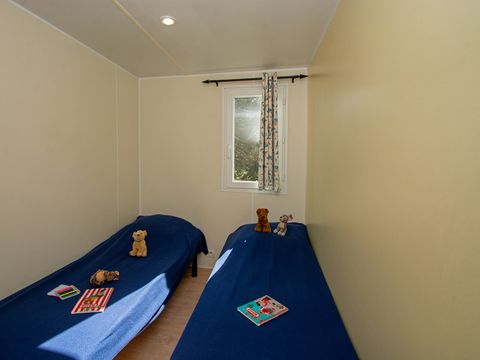 MOBILHOME 6 personnes - (SANS SANITAIRES)