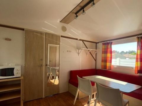 Mobilhome 6 personnes - Standard - 3 chambres - Terrasse - Coté terre