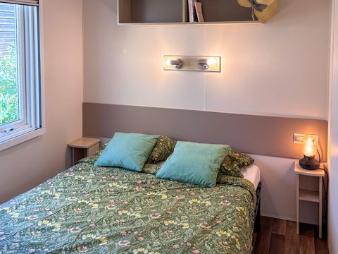 MOBILHOME 4 personnes - Standard 25m² 2 chambres + terrasse semi-couverte