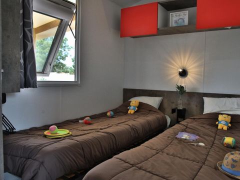 MOBILHOME 4 personnes - Mobil Home Eco PMR 3 Pièces 4 Personnes + TV